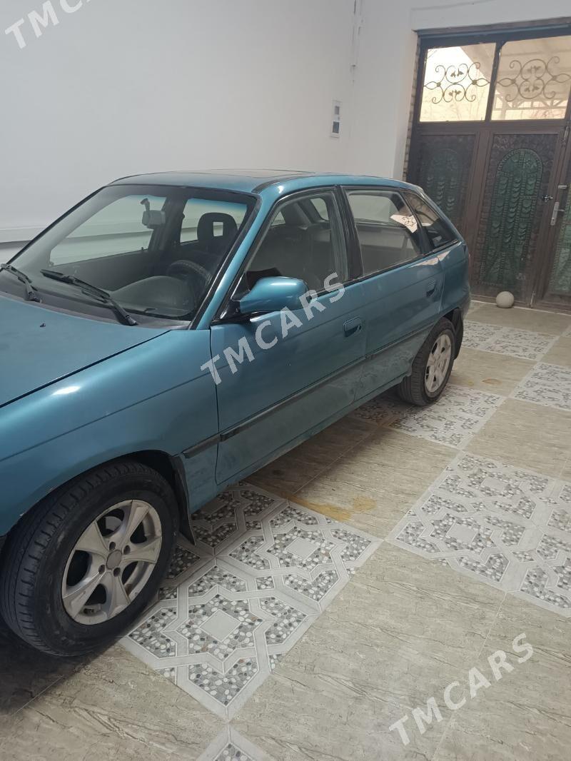 Opel Astra 1994 - 30 000 TMT - Болдумсаз - img 2