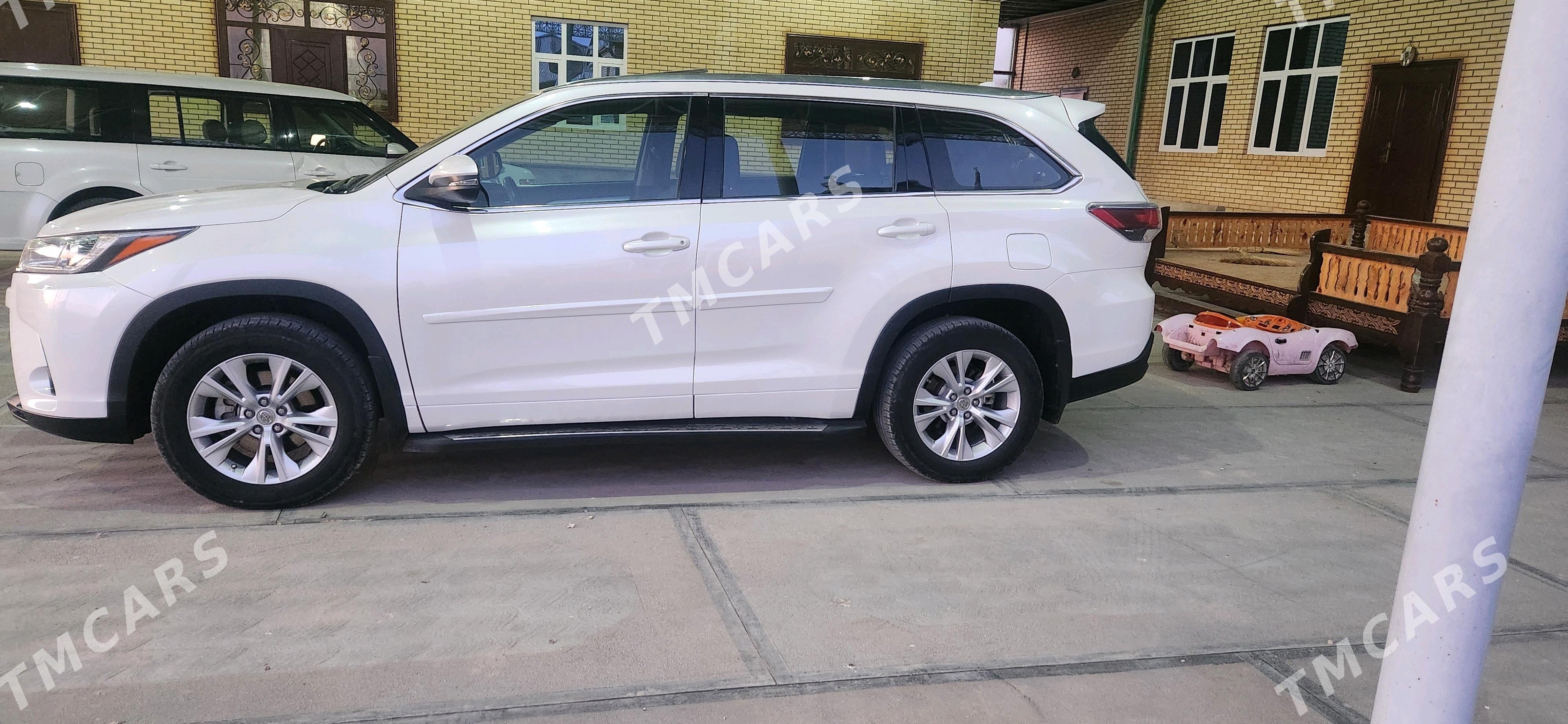 Toyota Highlander 2015 - 340 000 TMT - Murgap - img 8