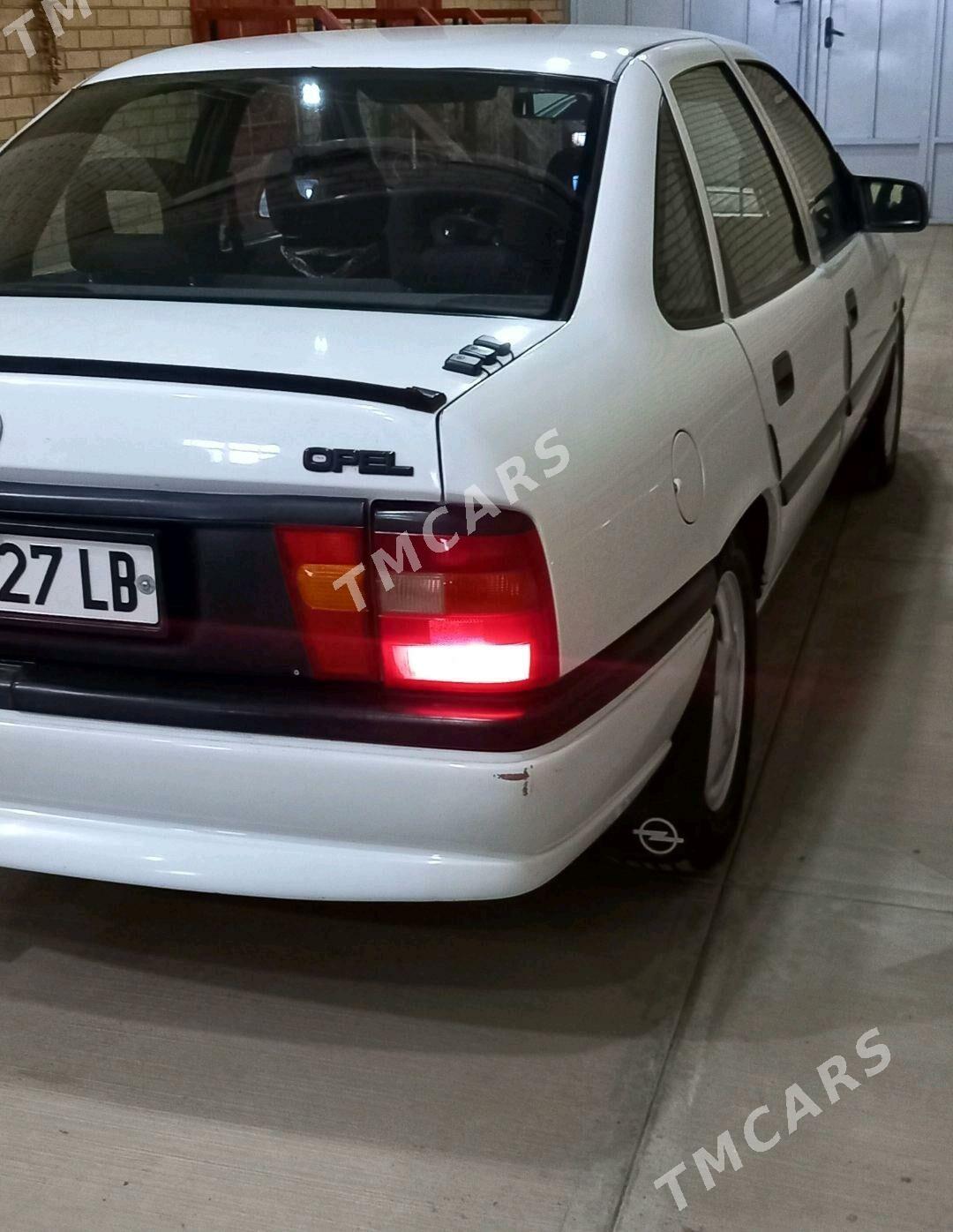 Opel Vectra 1993 - 50 000 TMT - Чарджоу - img 8