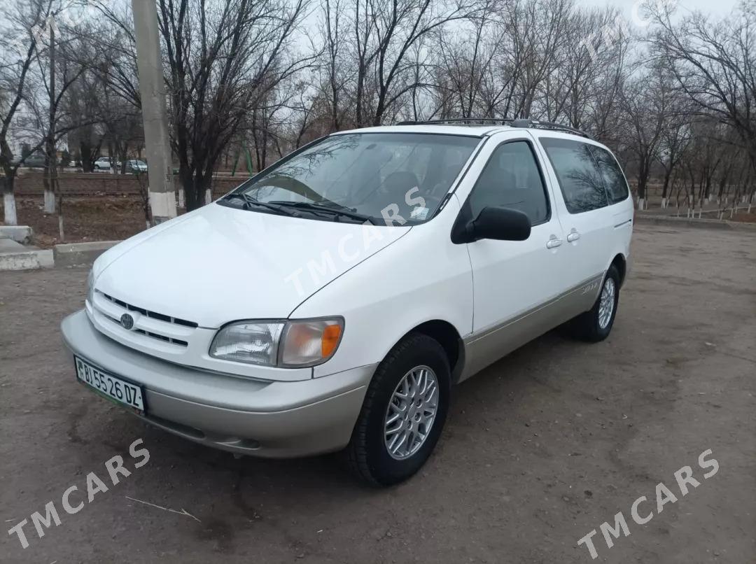 Toyota Sienna 2001 - 140 000 TMT - Gubadag - img 3