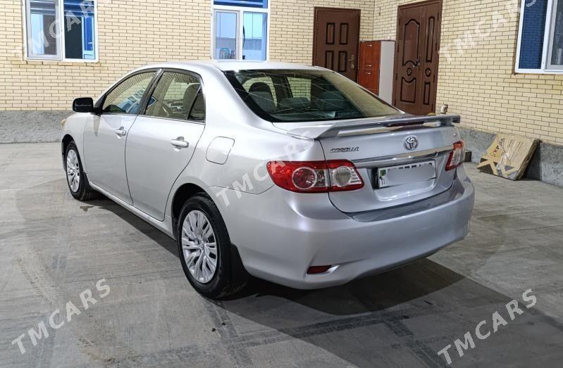 Toyota Corolla 2013 - 148 000 TMT - Türkmenabat - img 4