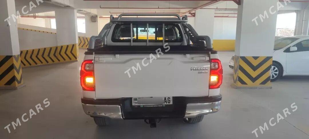 Toyota Hilux 2021 - 580 000 TMT - Aşgabat - img 2