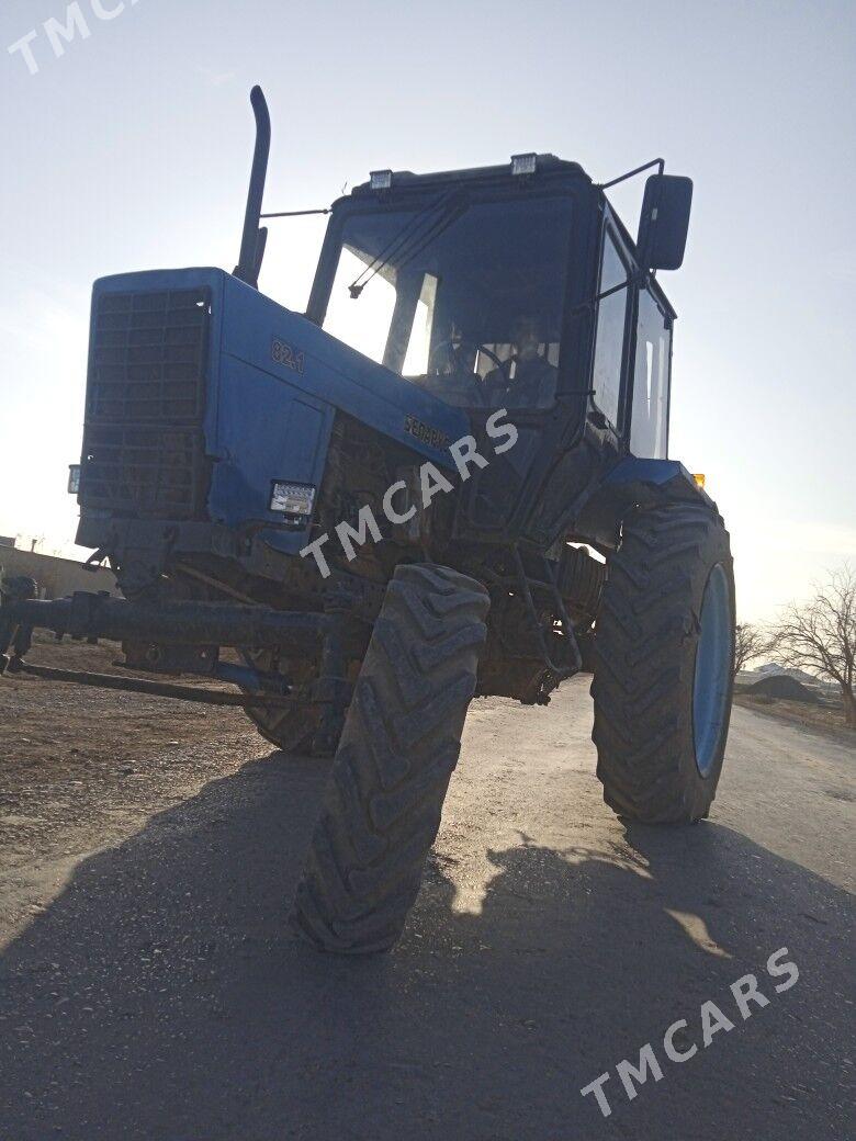 MTZ 82 2009 - 60 000 TMT - Baýramaly - img 2