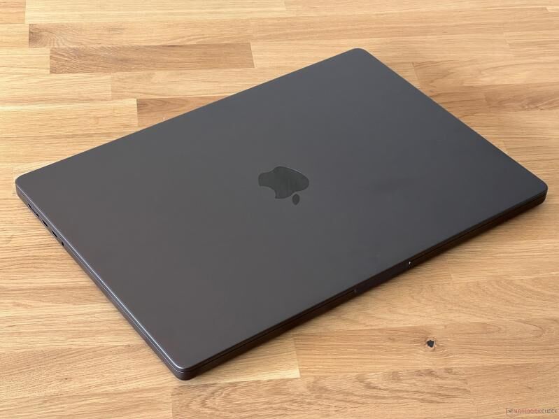 MacBook Pro 16 M4 48GB RAM - Aşgabat - img 3