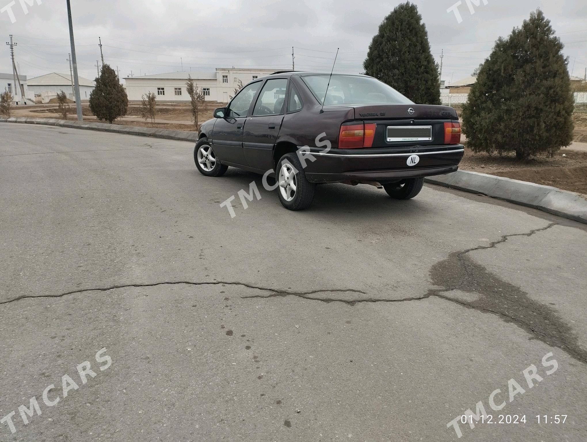 Opel Vectra 1994 - 38 000 TMT - Губадаг - img 2