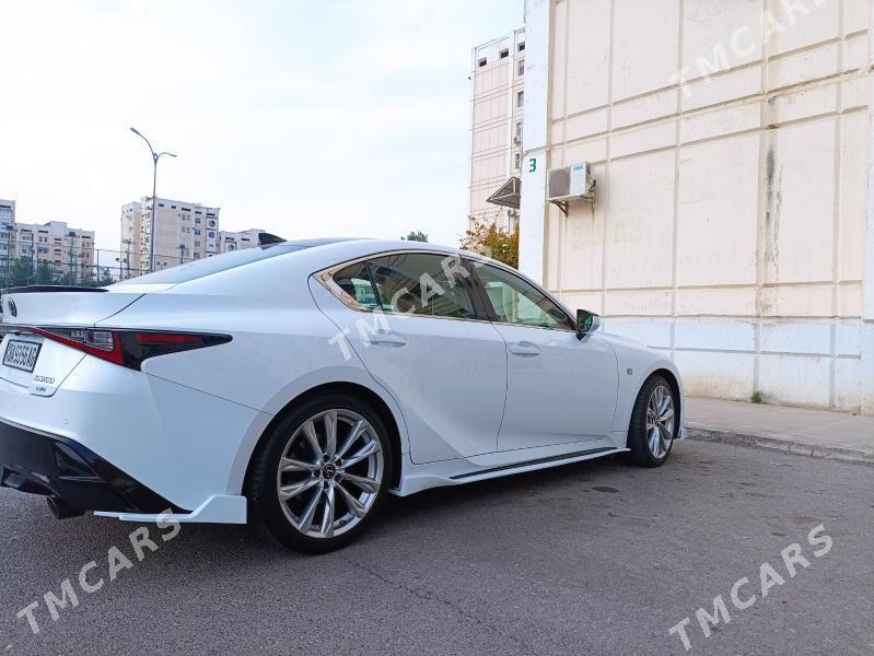 Lexus IS 350 2021 - 625 000 TMT - Мир 2 - img 4