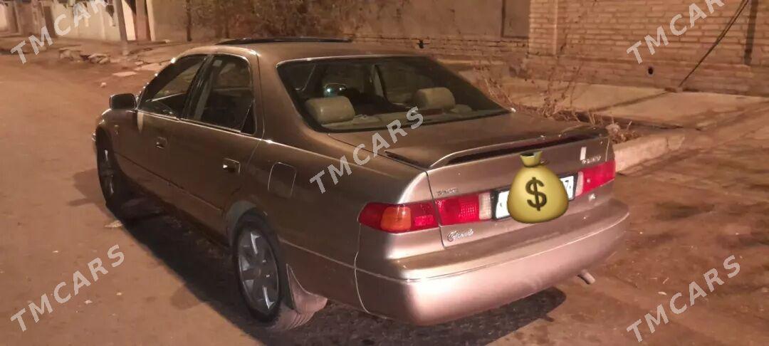 Toyota Camry 1998 - 96 000 TMT - Дашогуз - img 3