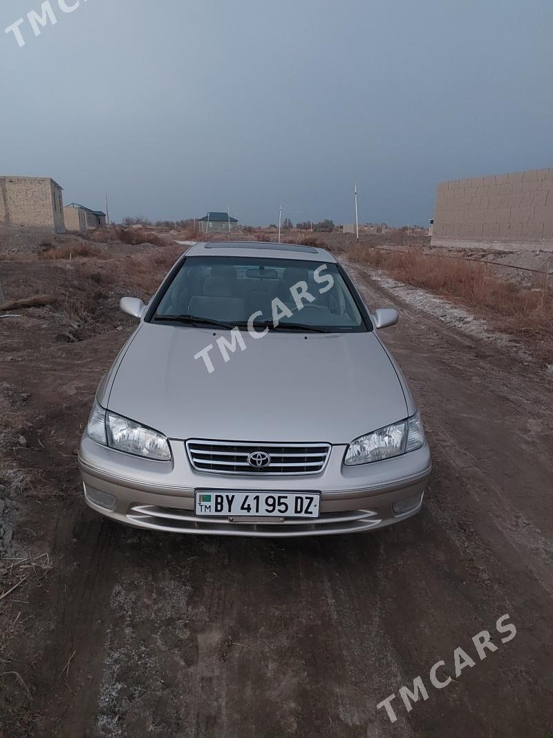 Toyota Camry 1997 - 125 000 TMT - Köneürgenç - img 3