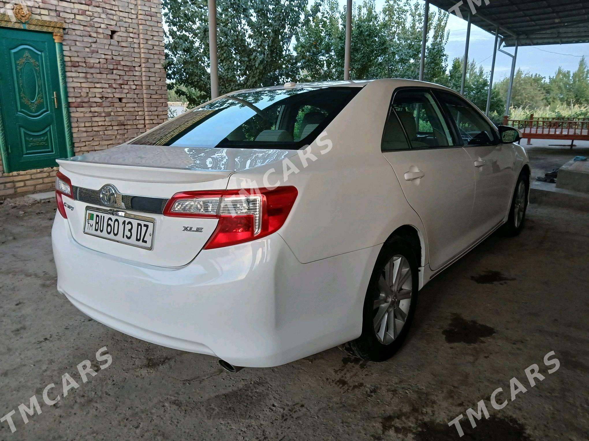 Toyota Camry 2012 - 190 000 TMT - Дашогуз - img 2