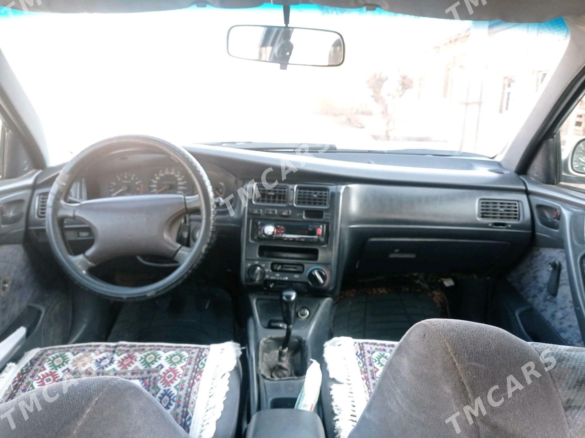 Toyota Carina 1995 - 70 000 TMT - Köneürgenç - img 5