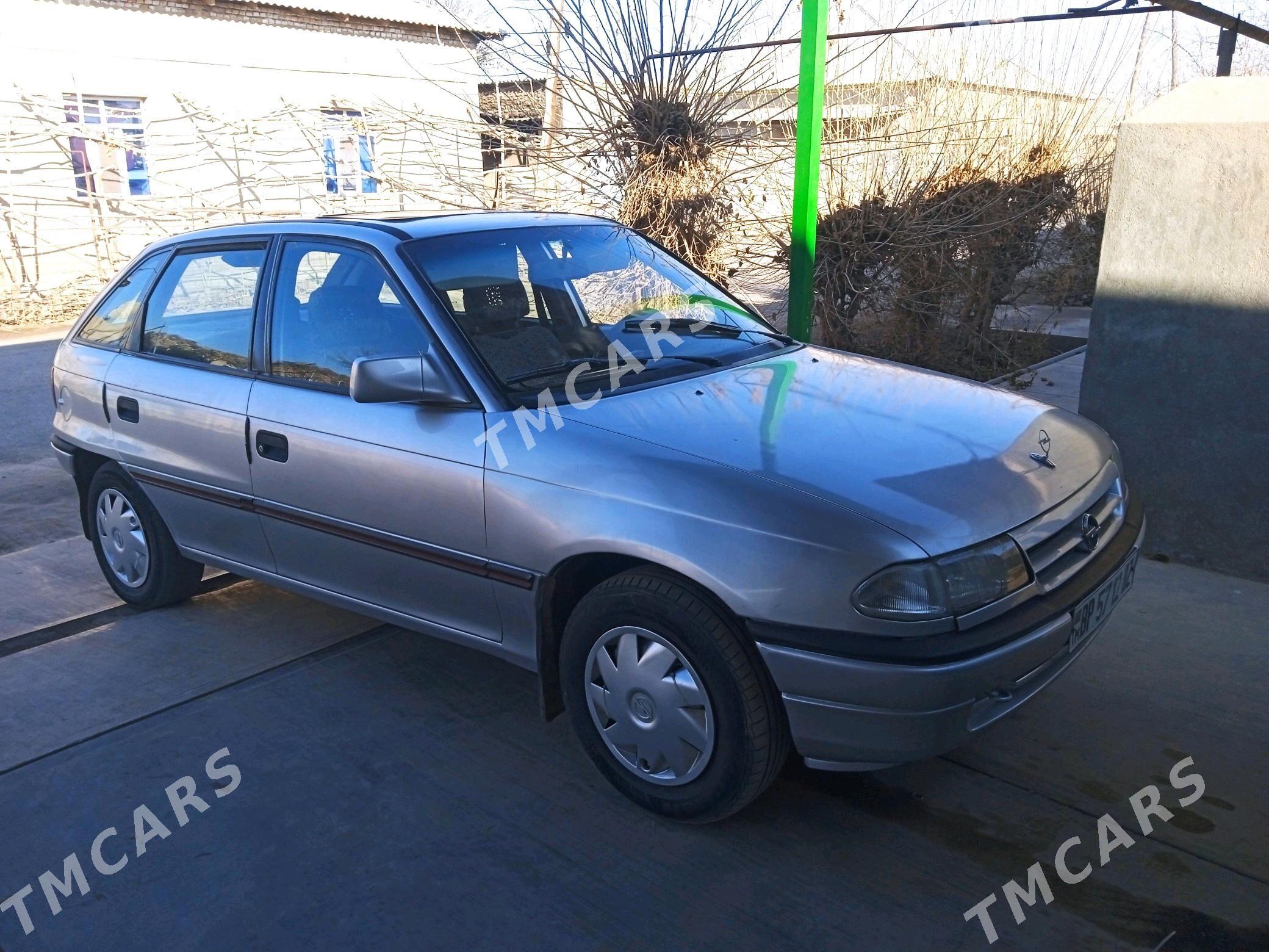 Opel Astra 1994 - 33 000 TMT - Шабатский этрап - img 4