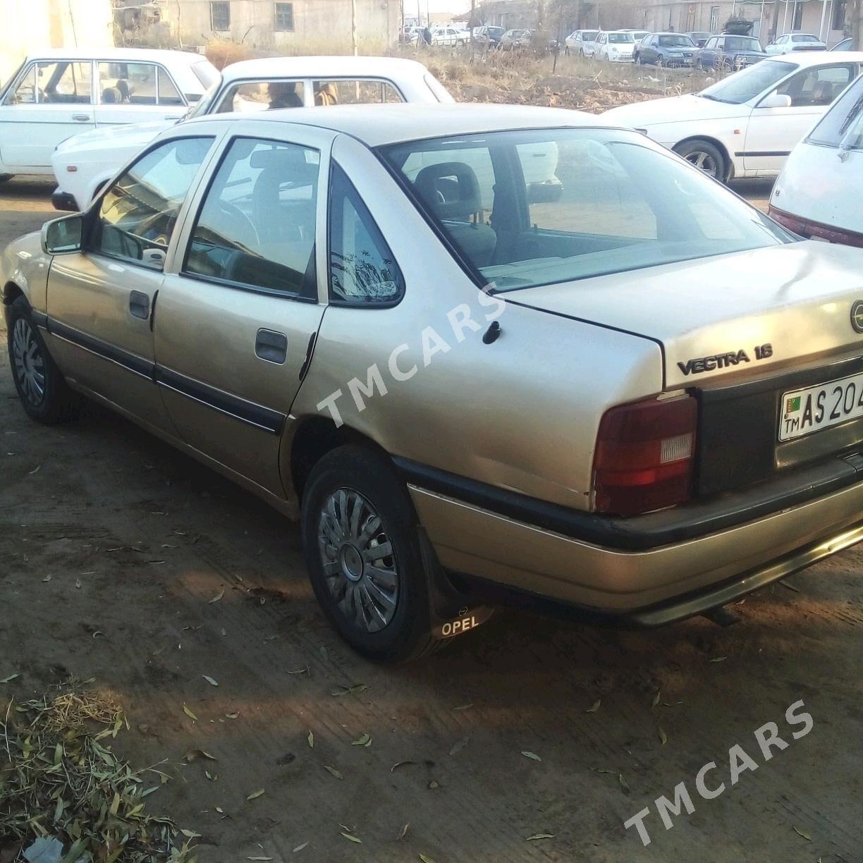 Opel Vectra 1992 - 26 000 TMT - Гурбансолтан Едже - img 3