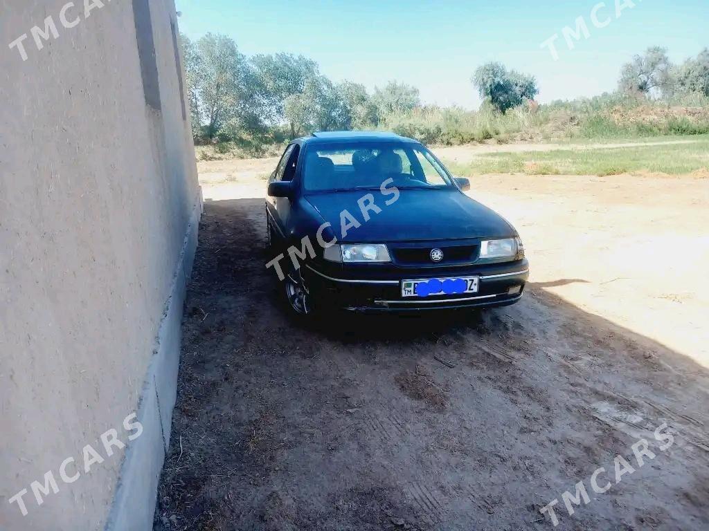 Opel Vectra 1994 - 26 000 TMT - Губадаг - img 3