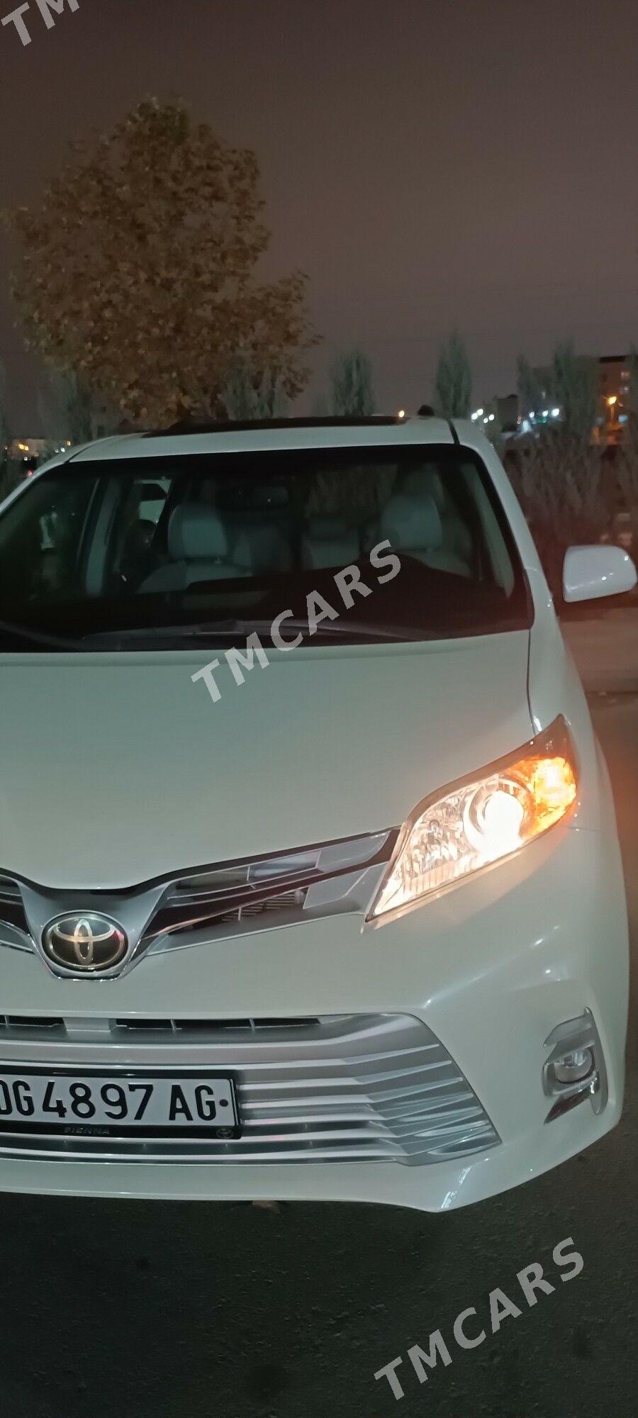 Toyota Sienna 2017 - 360 000 TMT - Ашхабад - img 5