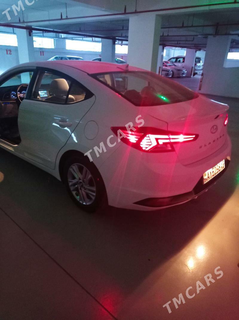 Hyundai Elantra 2019 - 214 000 TMT - Parahat 1 - img 5