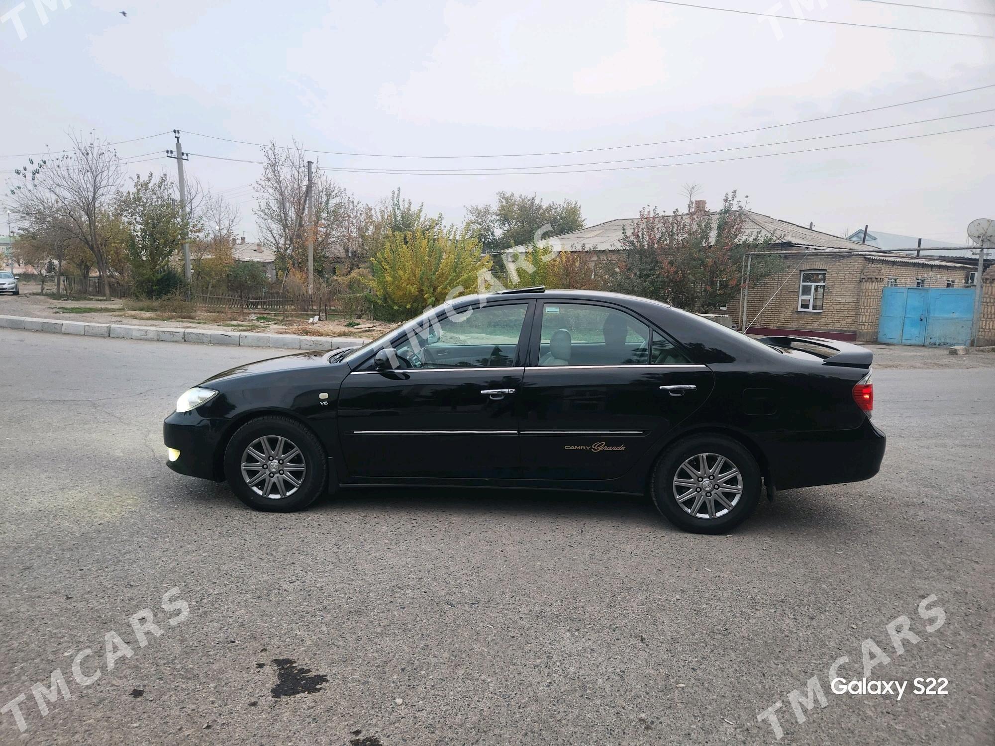 Toyota Camry 2004 - 220 000 TMT - Мары - img 10