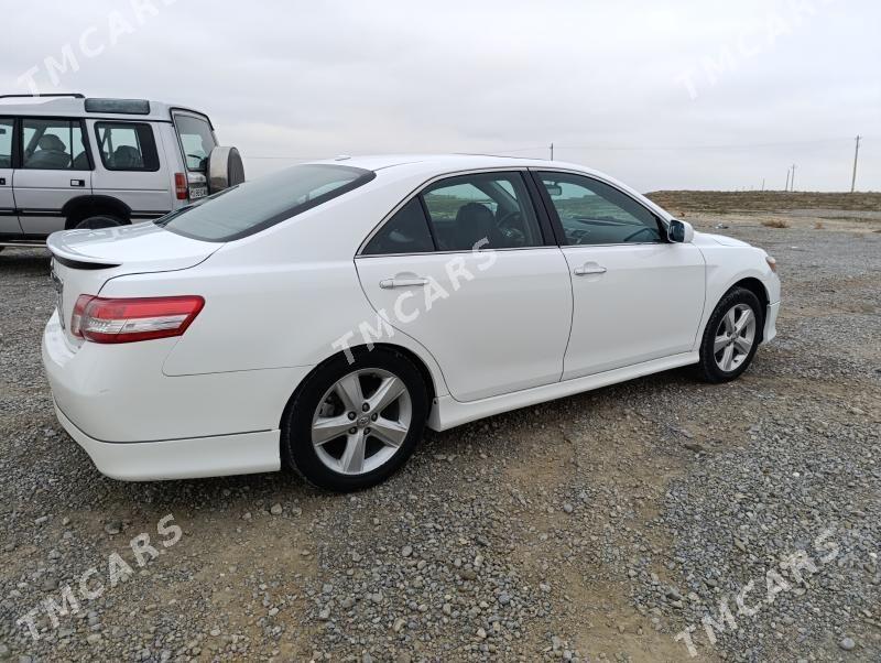 Toyota Camry 2011 - 210 000 TMT - Bäherden - img 3