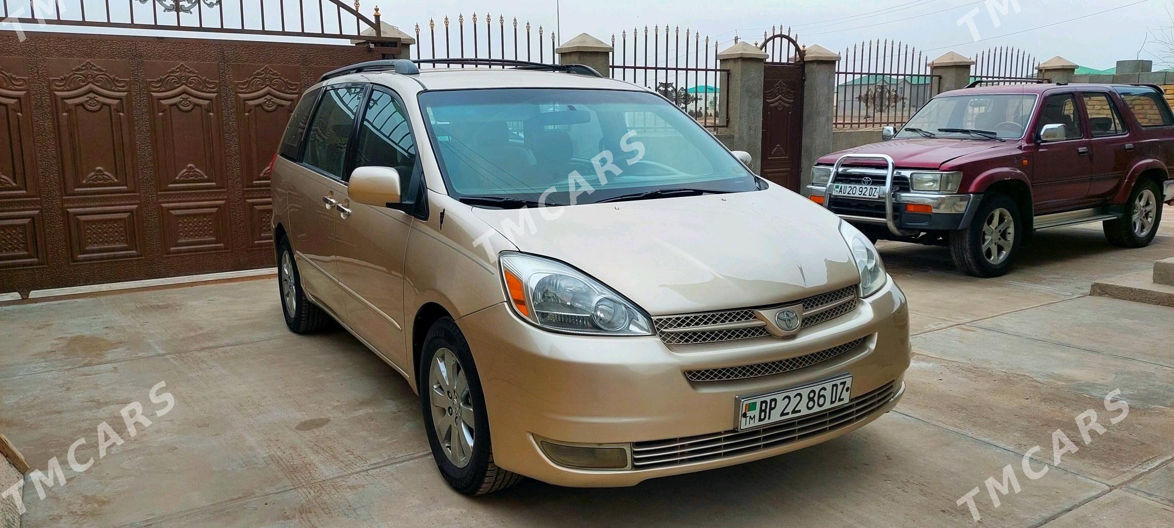 Toyota Sienna 2004 - 185 000 TMT - Дашогуз - img 2