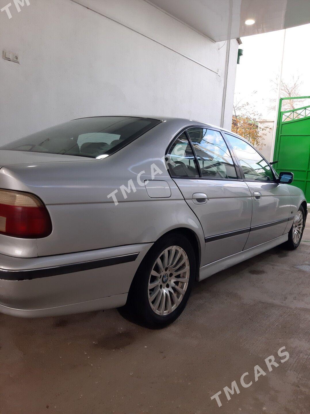 BMW 528 2000 - 90 000 TMT - Анев - img 4