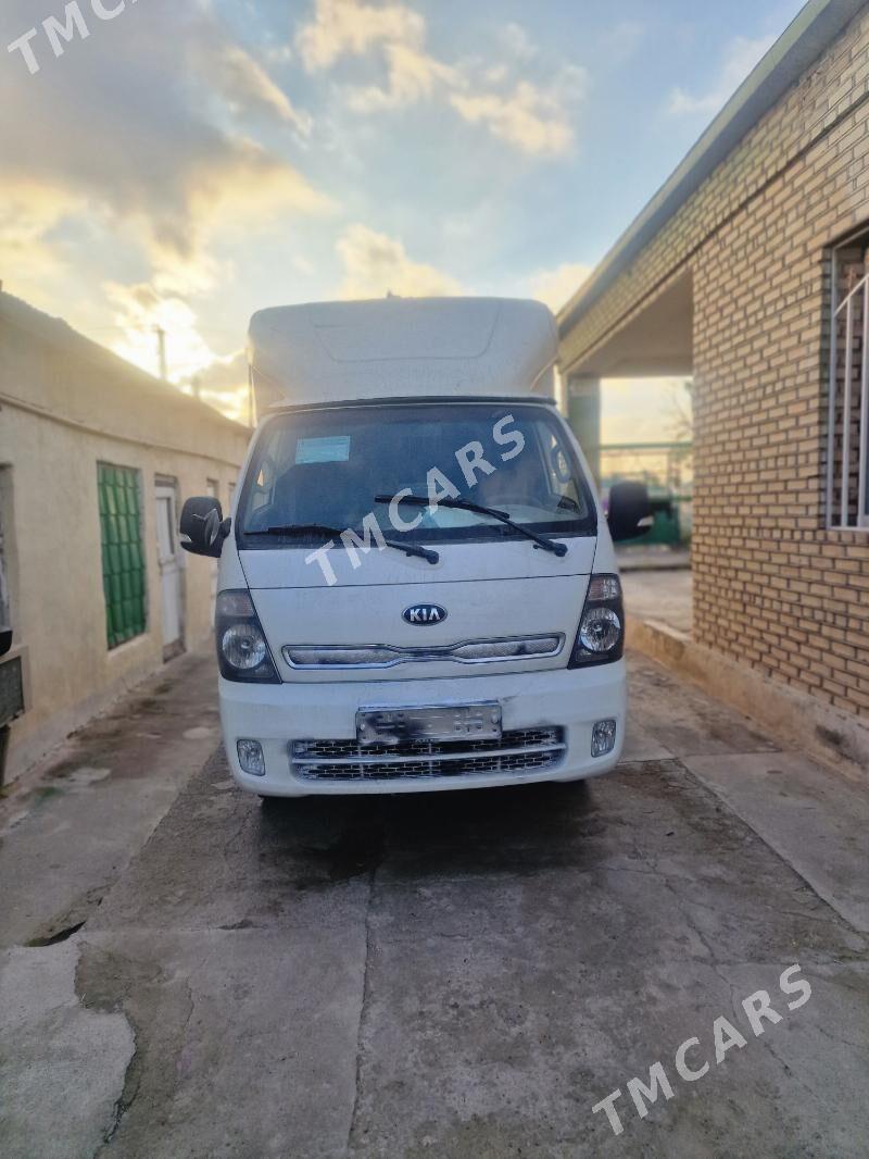 Kia Bongo 2019 - 276 000 TMT - Aşgabat - img 8