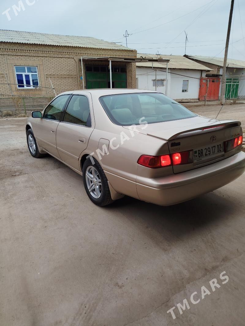 Toyota Camry 2000 - 128 000 TMT - Boldumsaz - img 2