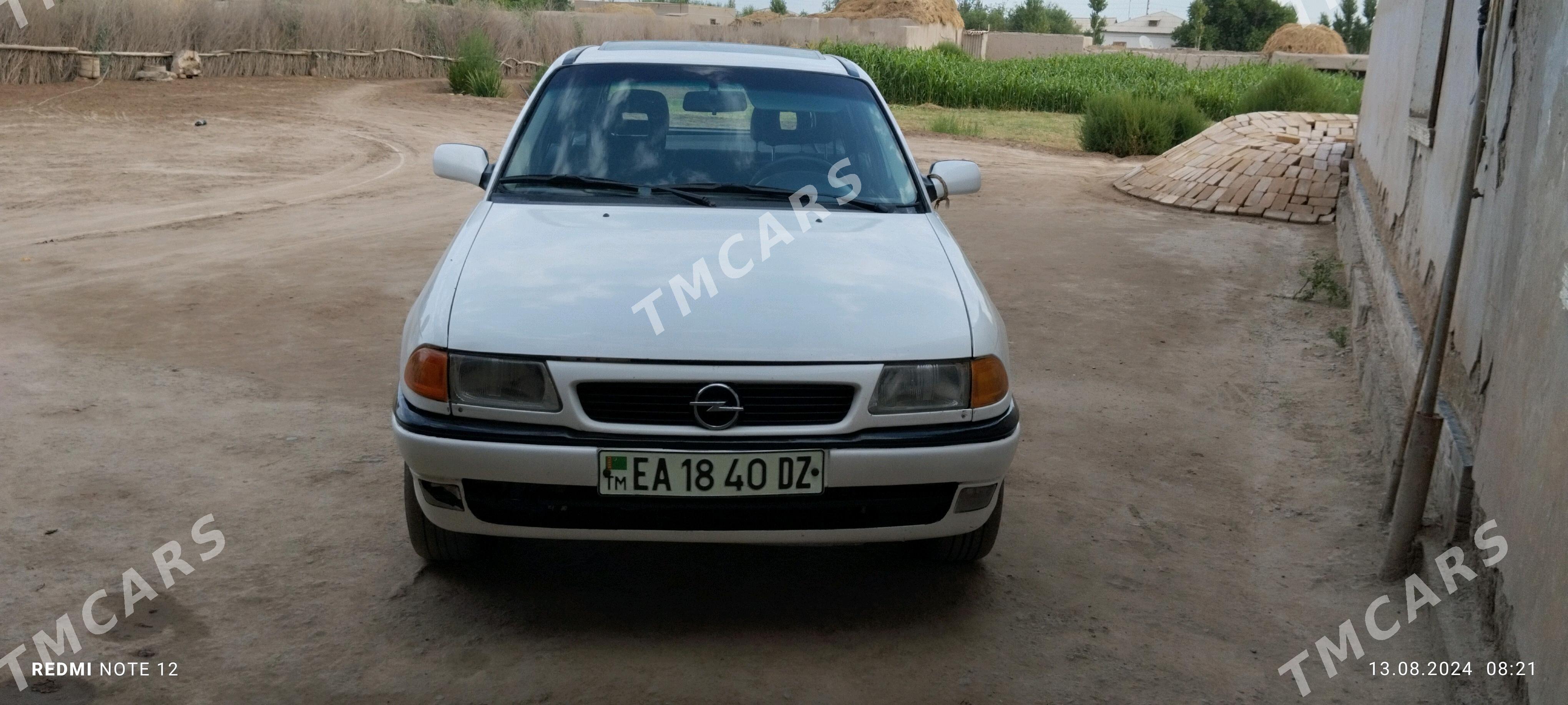 Opel Astra 1996 - 27 000 TMT - етр. Туркменбаши - img 2