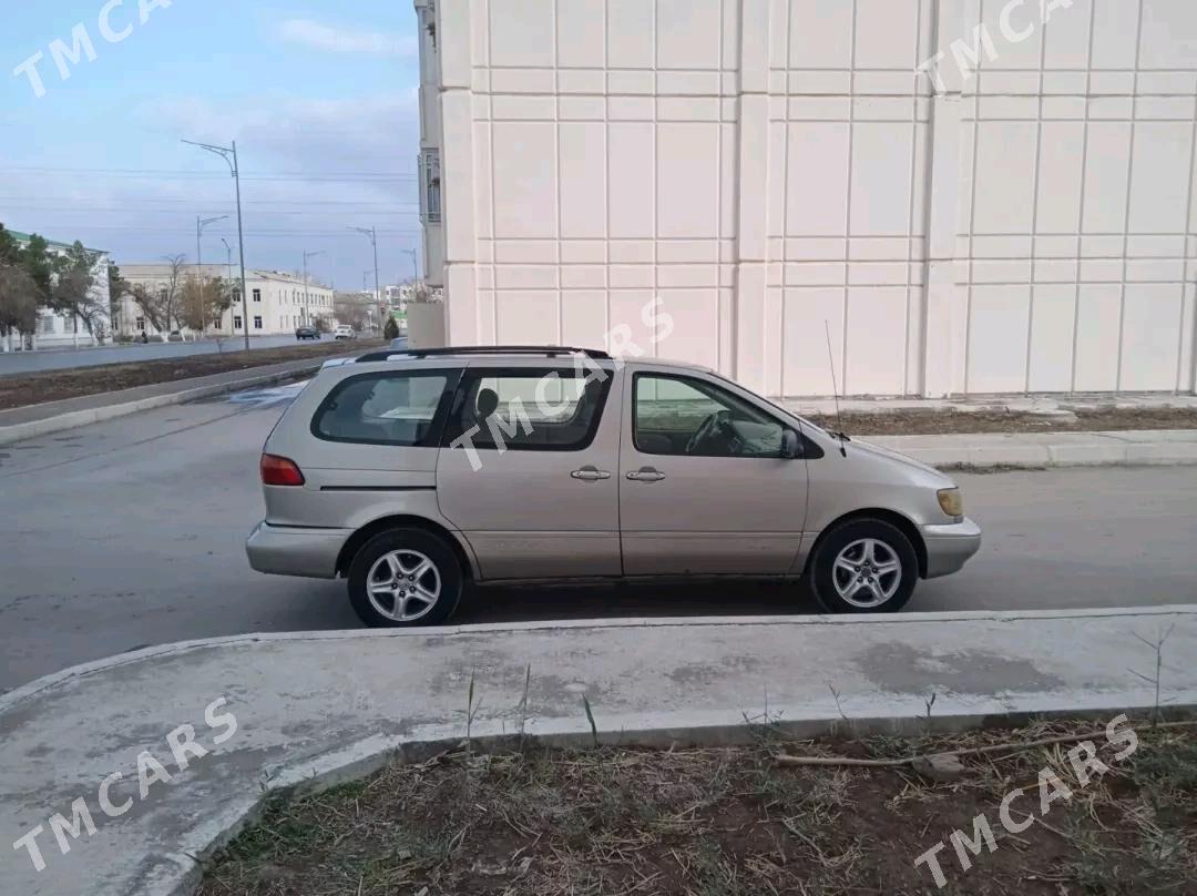 Toyota Sienna 2000 - 116 000 TMT - Türkmenabat - img 5