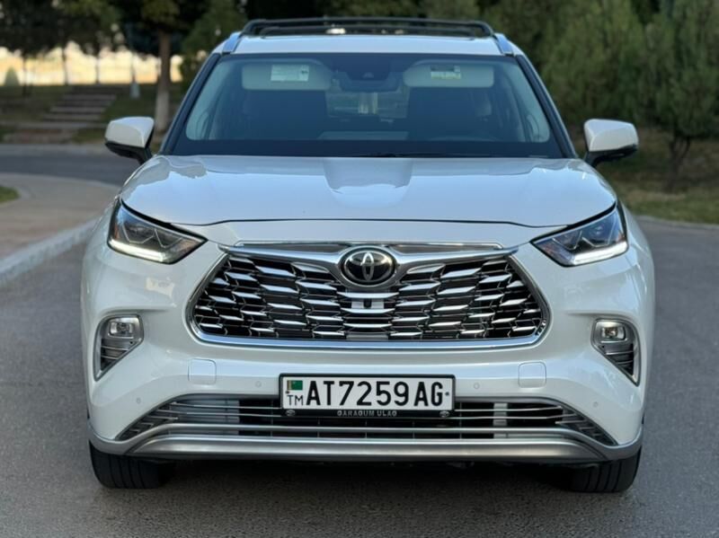 Toyota Highlander 2022 - 715 000 TMT - Aşgabat - img 3