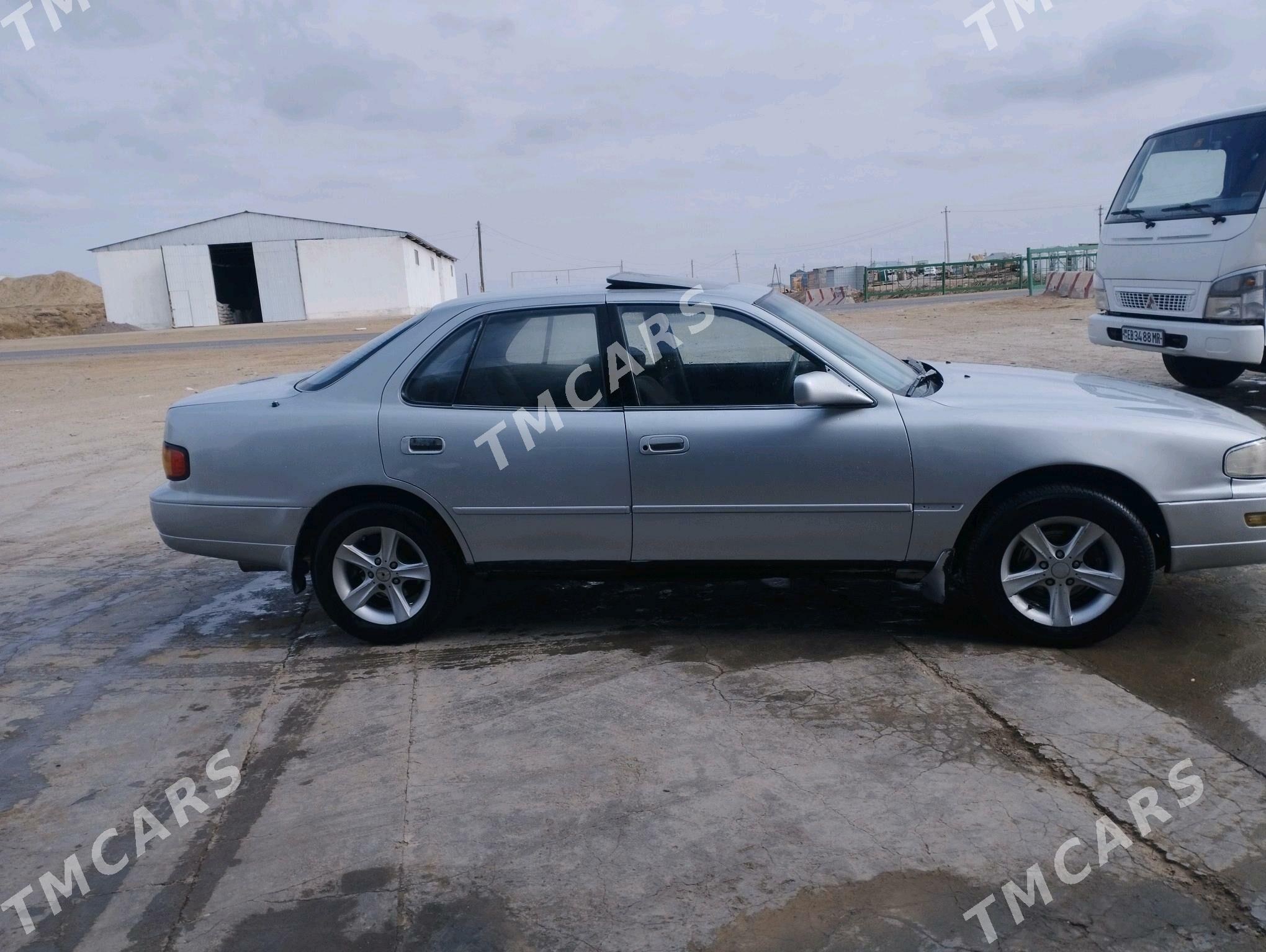 Toyota Camry 1992 - 70 000 TMT - Ýolöten - img 5