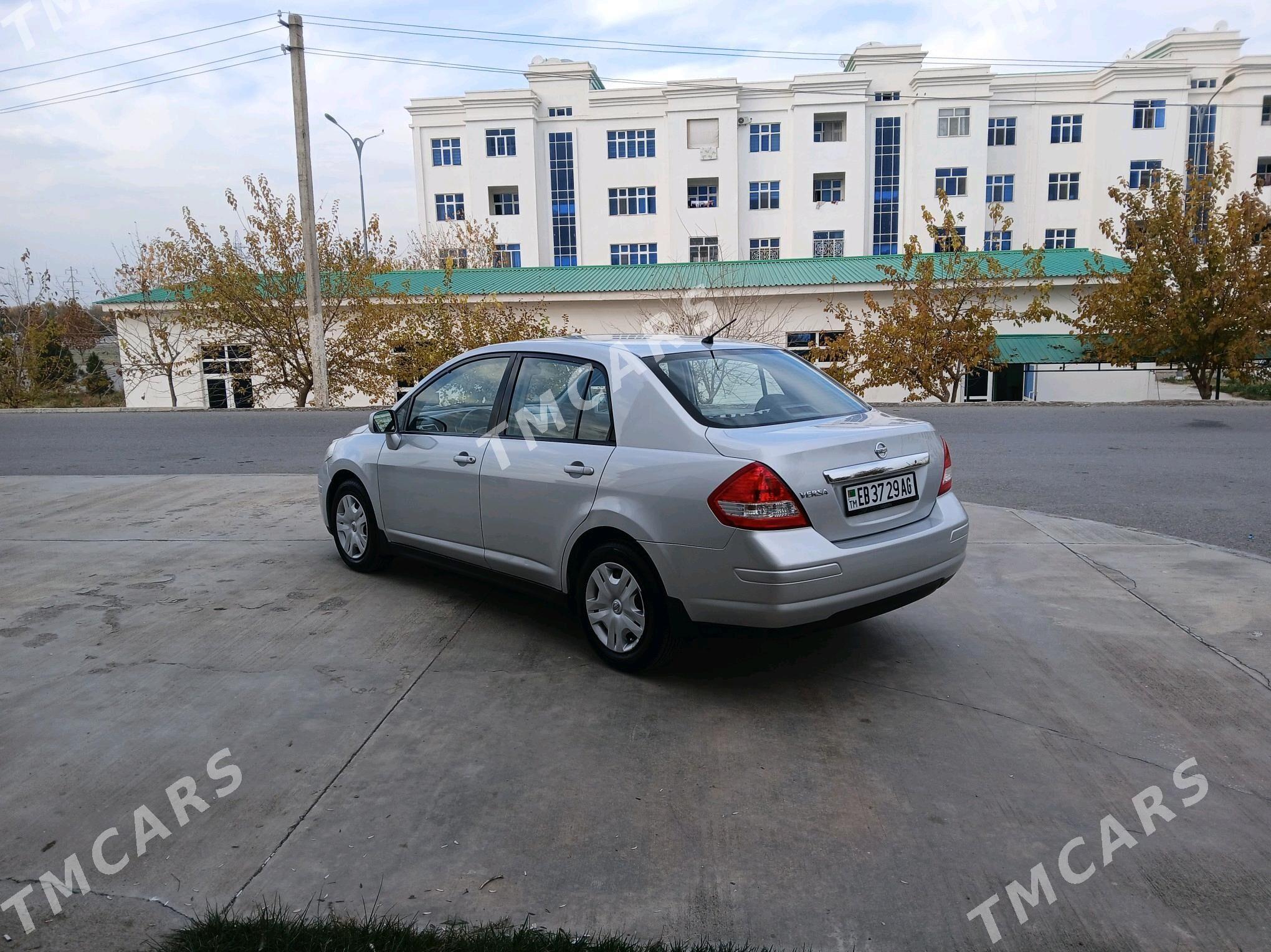 Nissan Versa 2010 - 115 000 TMT - Ашхабад - img 3