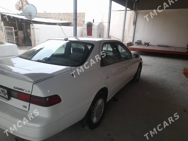 Toyota Camry 1999 - 112 000 TMT - Байрамали - img 3