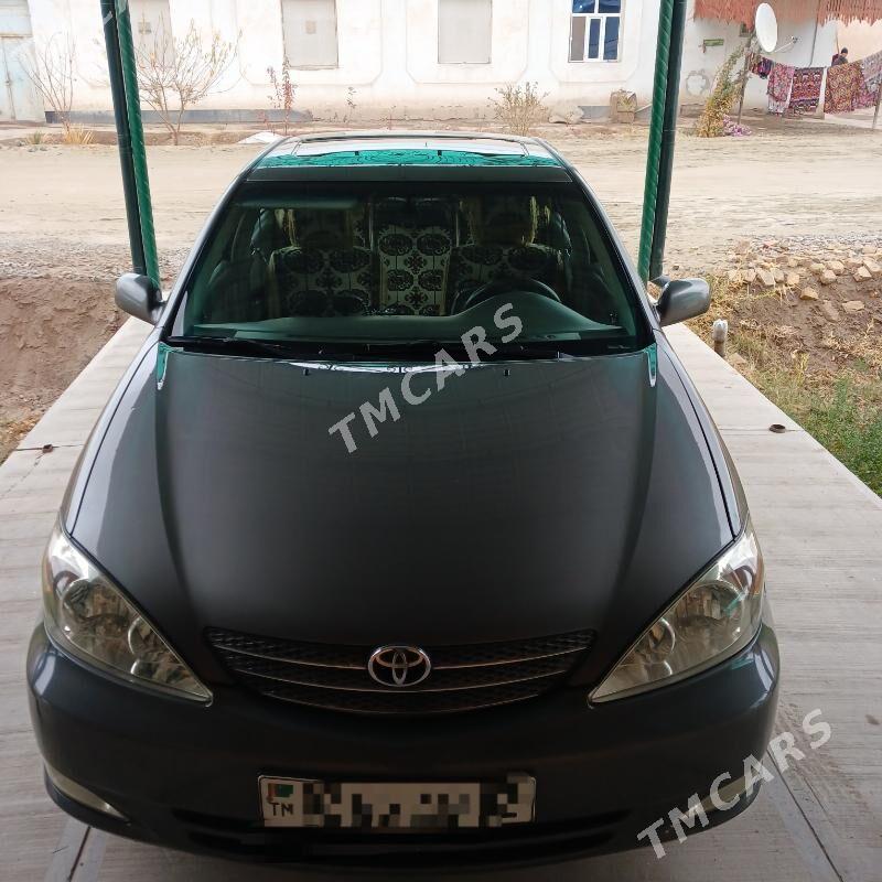 Toyota Camry 2002 - 130 000 TMT - Дашогуз - img 4