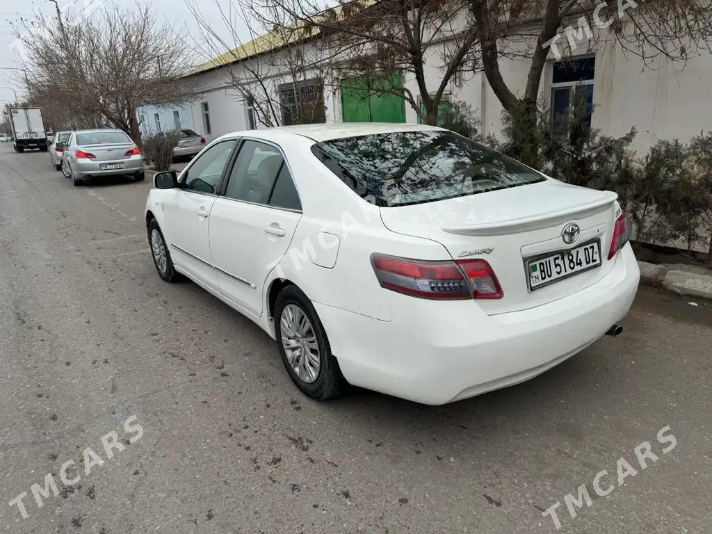 Toyota Camry 2010 - 110 000 TMT - Дашогуз - img 2