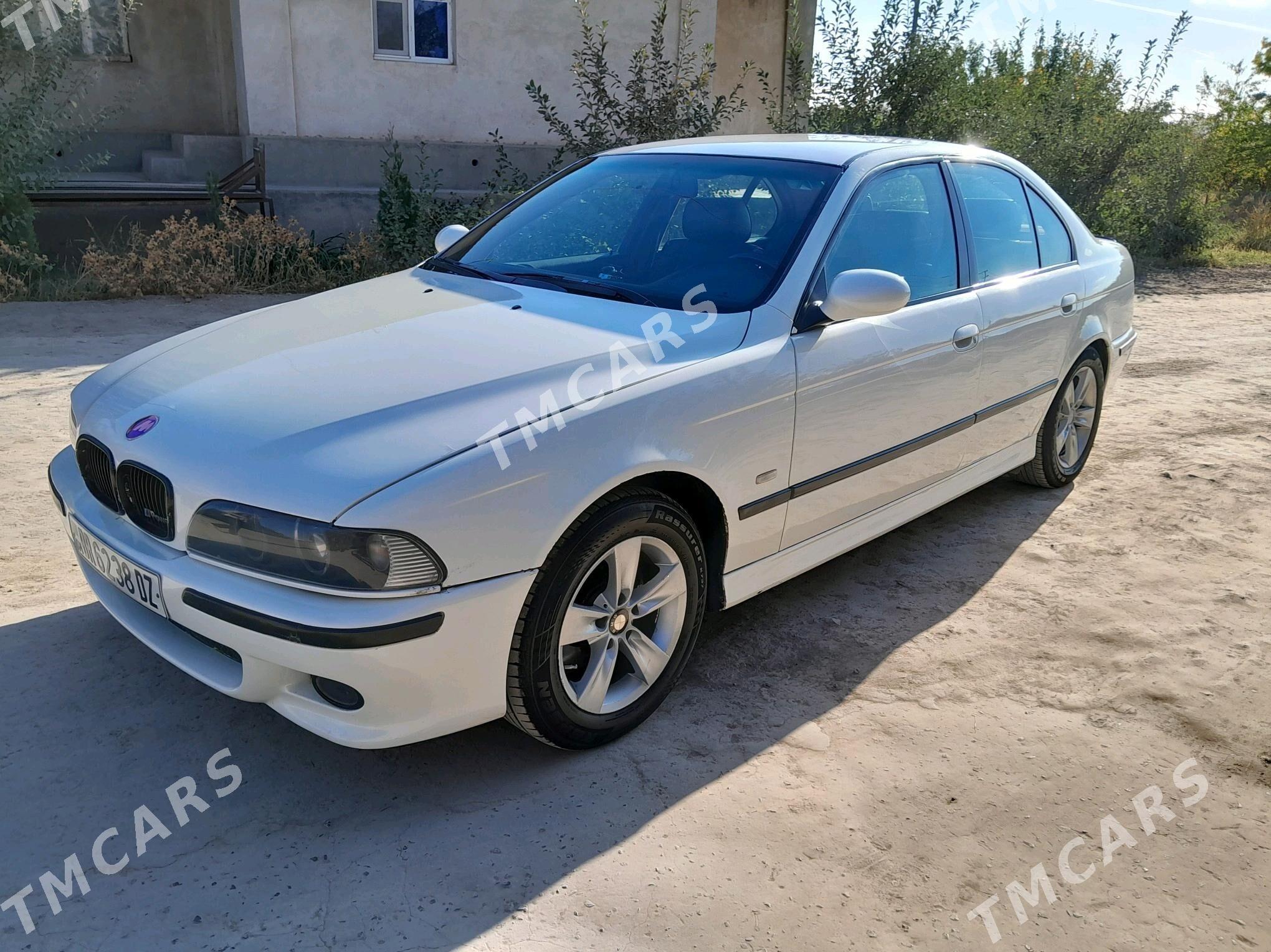 BMW E39 2003 - 90 000 TMT - Daşoguz - img 4