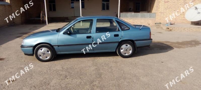 Opel Vectra 1990 - 27 000 TMT - Мары - img 2