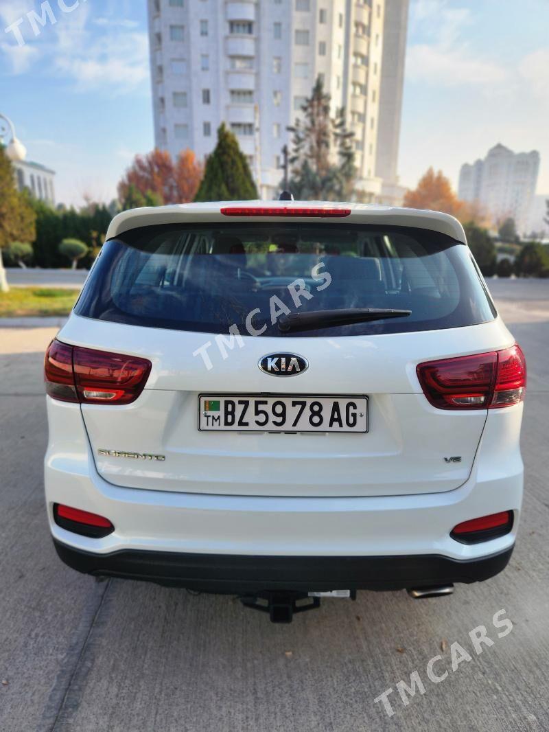 Kia Sorento 2018 - 255 000 TMT - Podwoýski köç. (Bitarap Türkmenistan şaýoly) - img 6