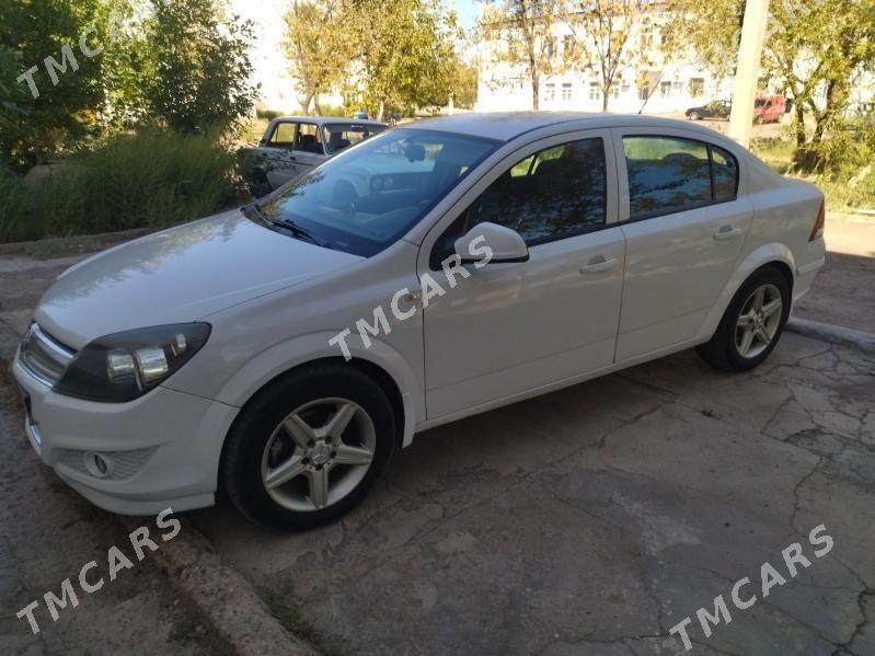 Opel Astra 2010 - 100 000 TMT - Daşoguz - img 2