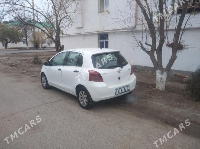 Toyota Yaris 2006 - 95 000 TMT - Дашогуз - img 2