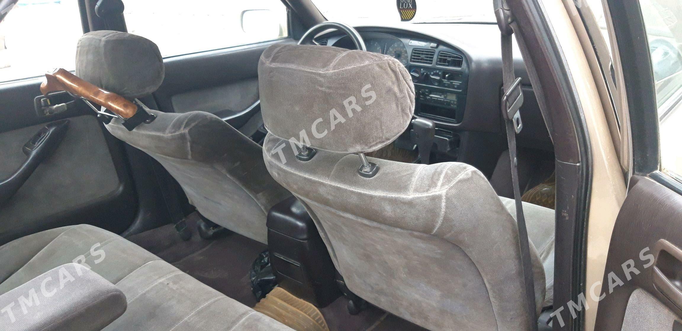 Toyota Camry 1994 - 75 000 TMT - Гурбансолтан Едже - img 3