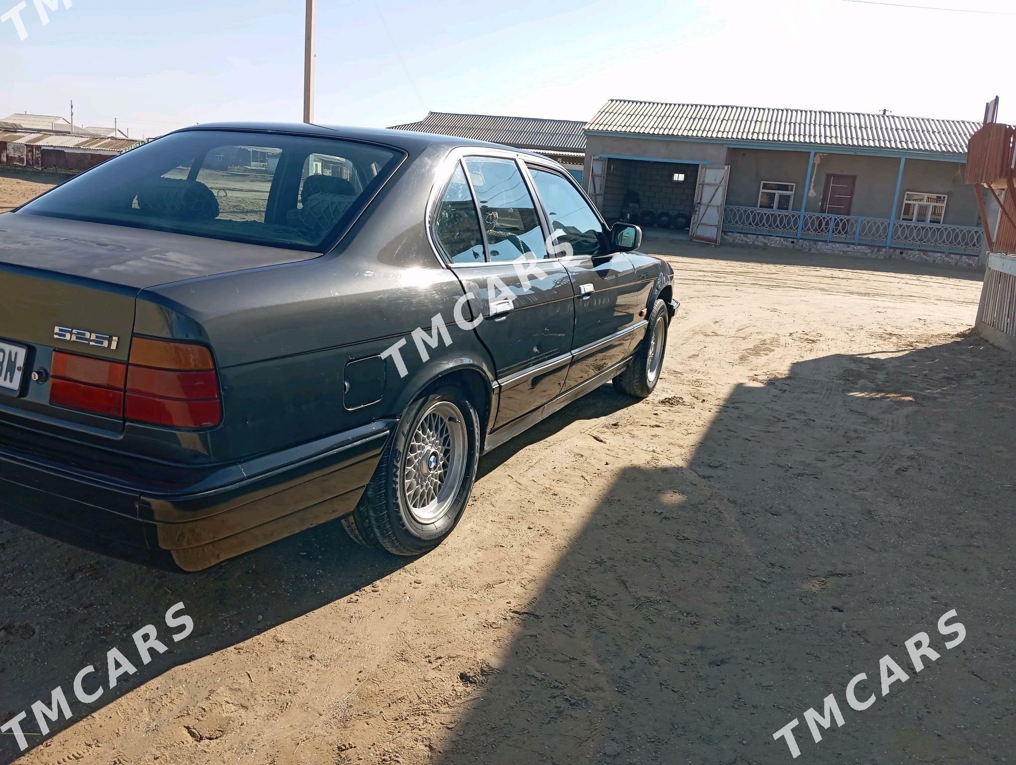 BMW 525 1990 - 35 000 TMT - Esenguly - img 2