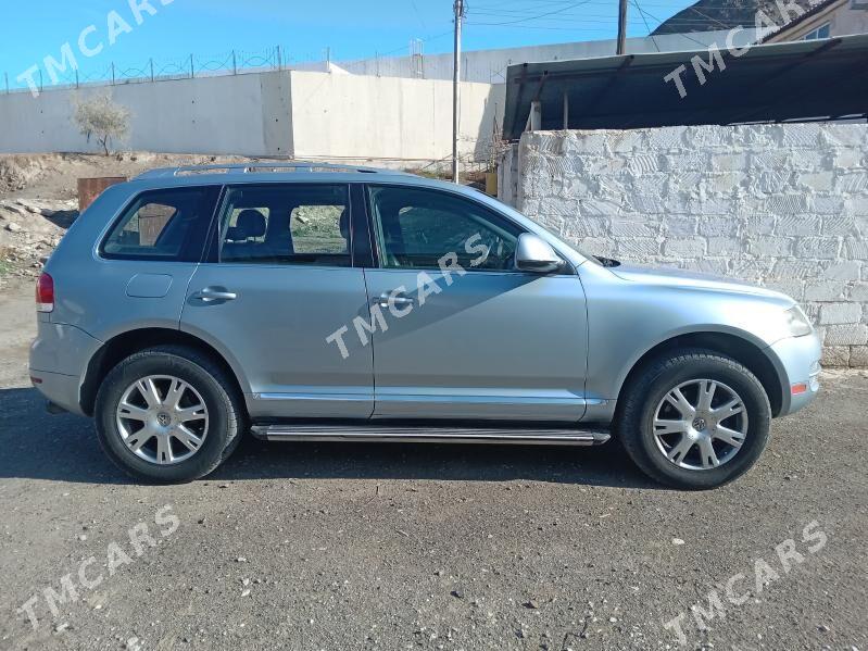 Volkswagen Touareg 2005 - 135 000 TMT - Туркменбаши - img 3