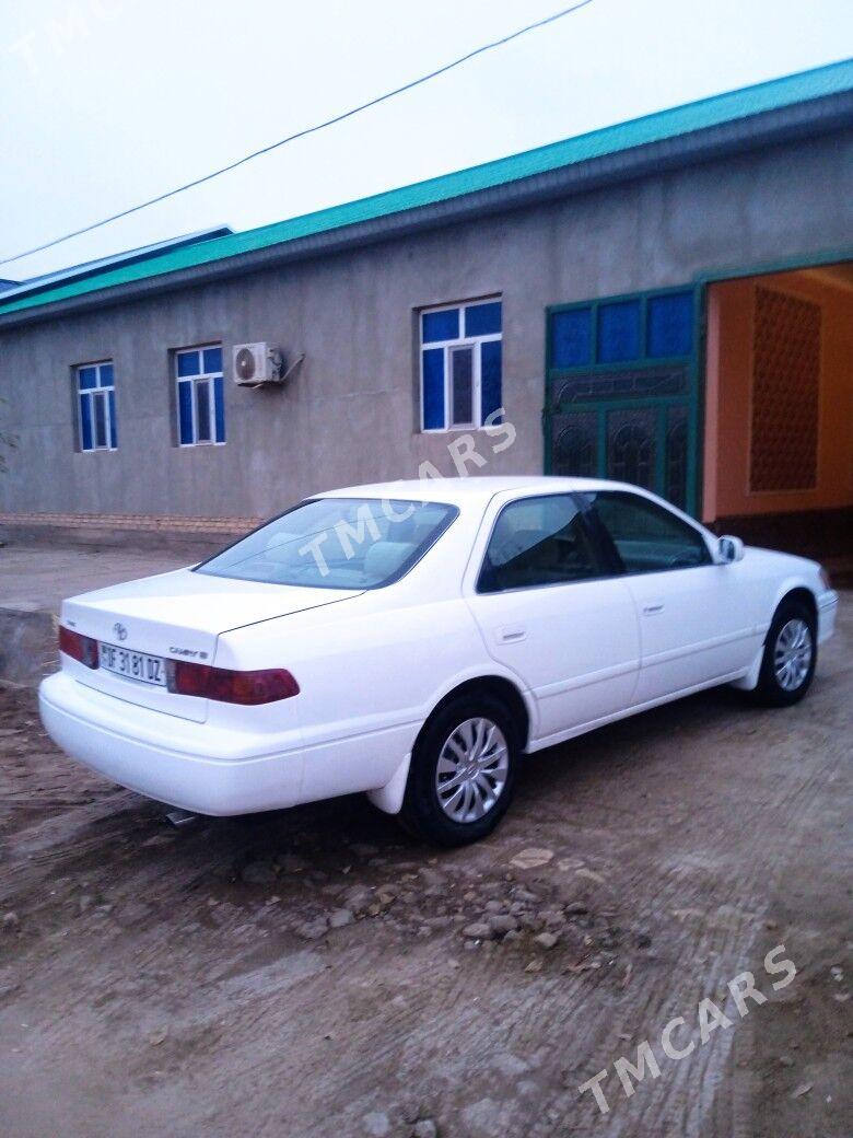 Toyota Camry 2001 - 130 000 TMT - Кёнеургенч - img 5