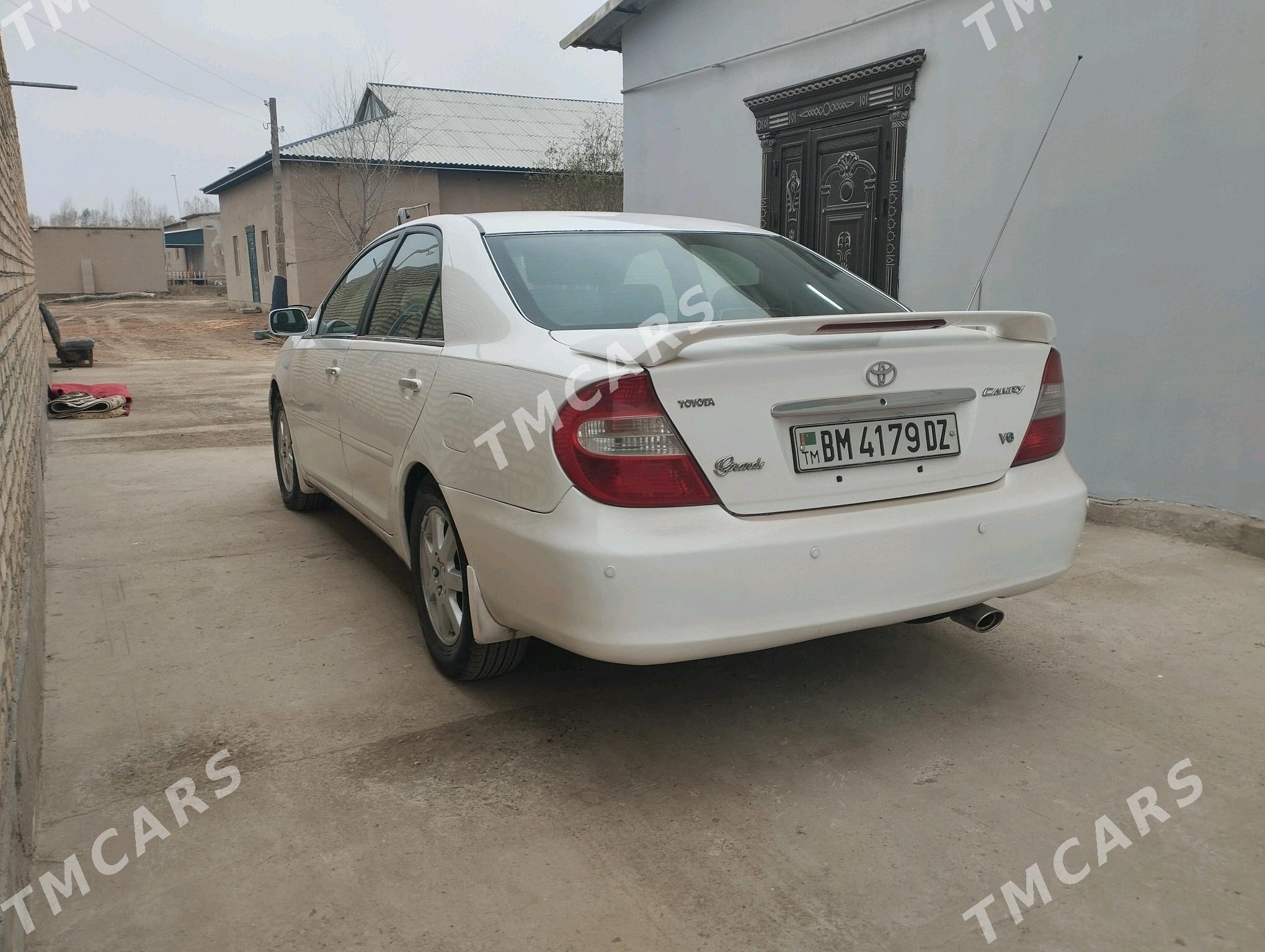 Toyota Camry 2003 - 125 000 TMT - Köneürgenç - img 2