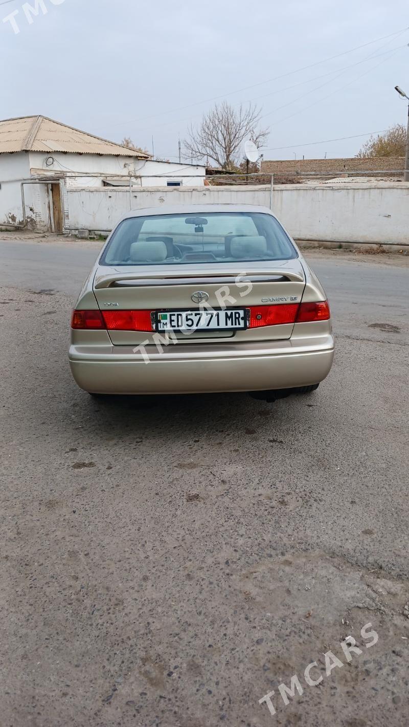 Toyota Camry 2000 - 125 000 TMT - Мары - img 2