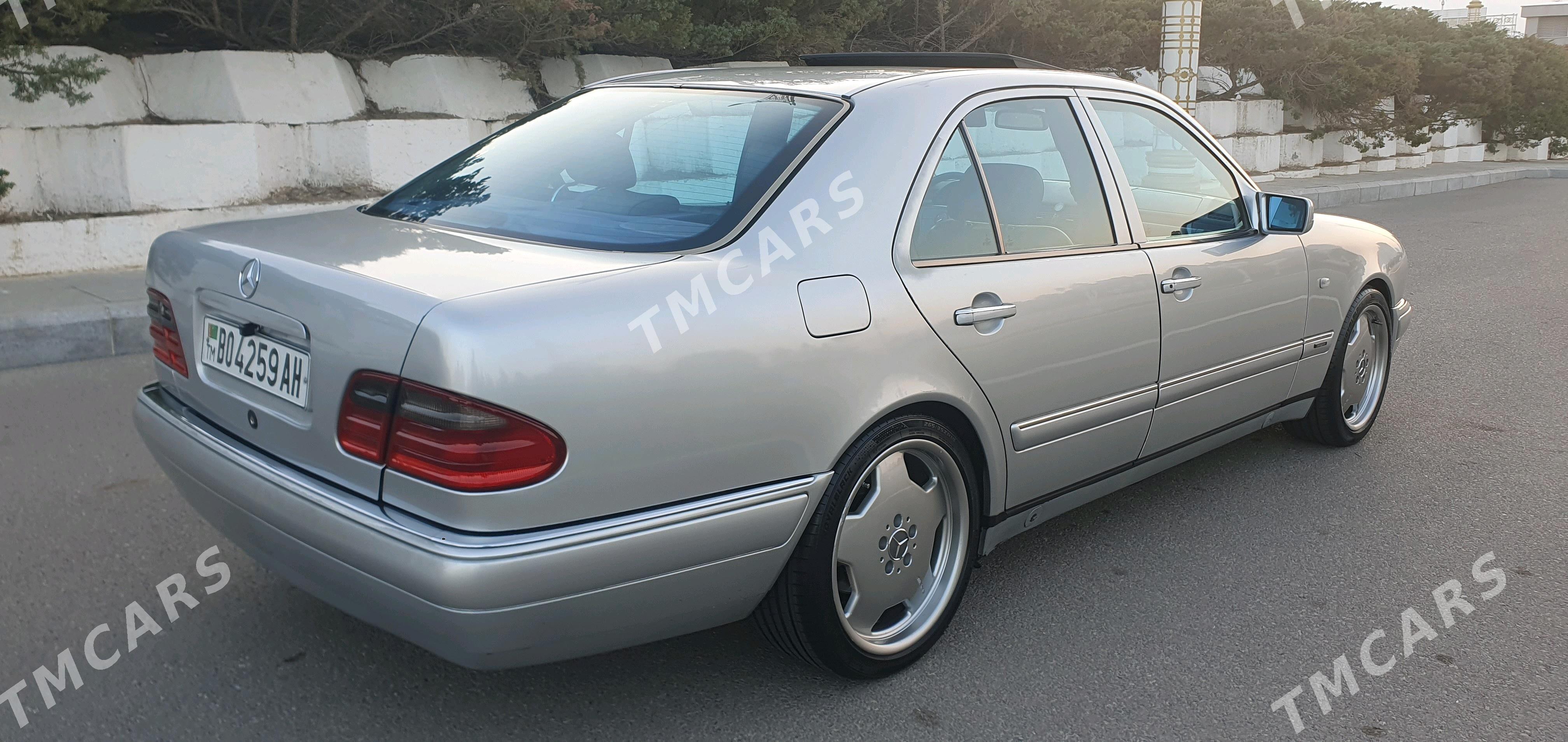 Mercedes-Benz E320 1999 - 120 000 TMT - Köşi - img 6