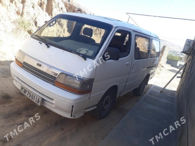 Toyota Hiace 1992 - 50 000 TMT - Magdanly - img 4