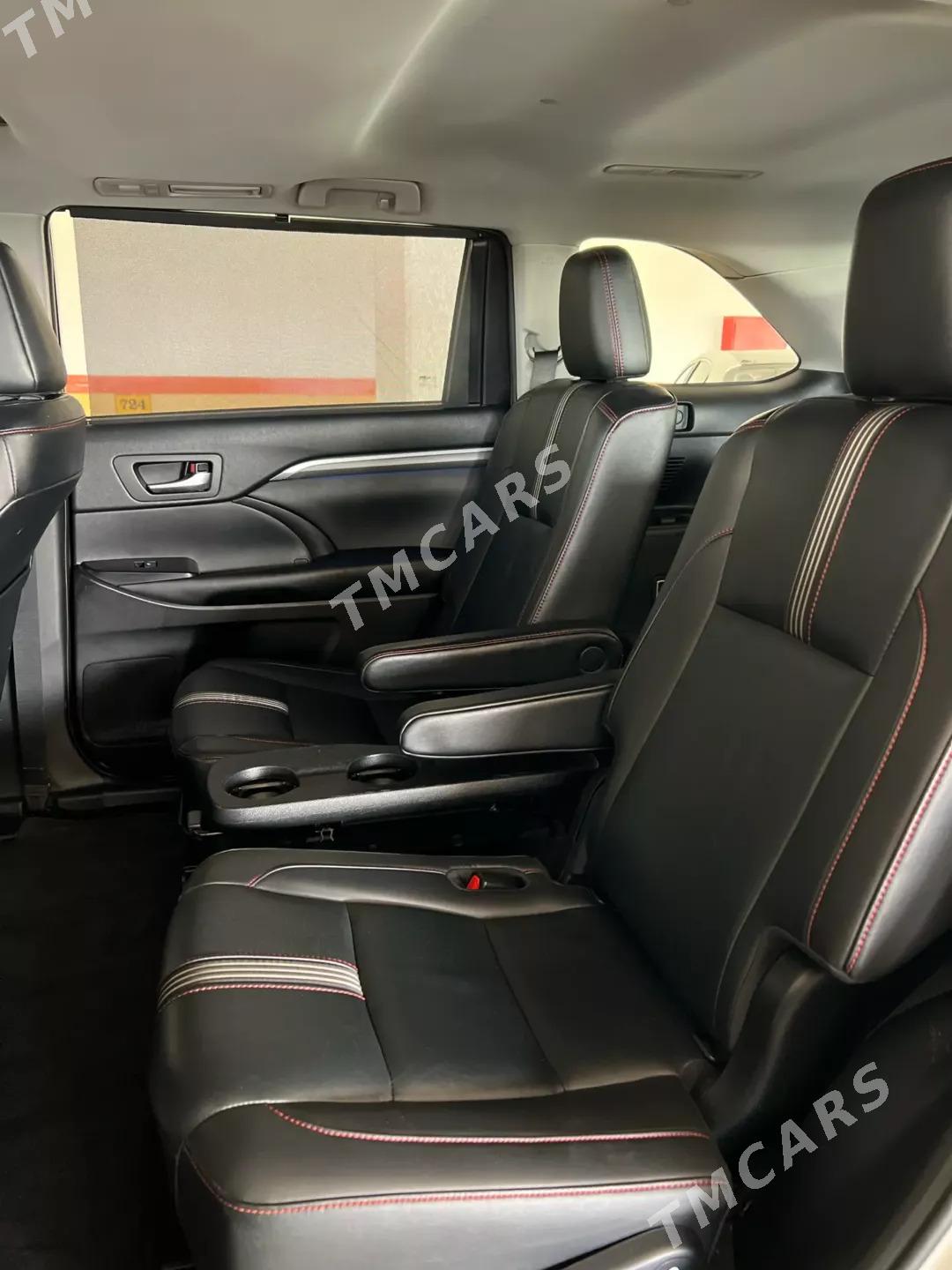 Toyota Highlander 2019 - 490 000 TMT - Aşgabat - img 8