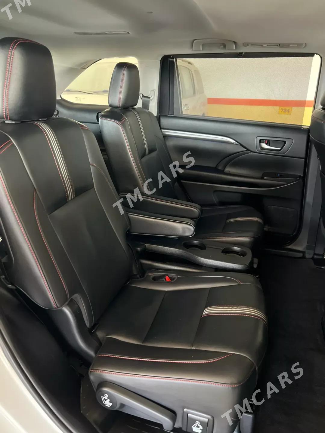 Toyota Highlander 2019 - 490 000 TMT - Aşgabat - img 9