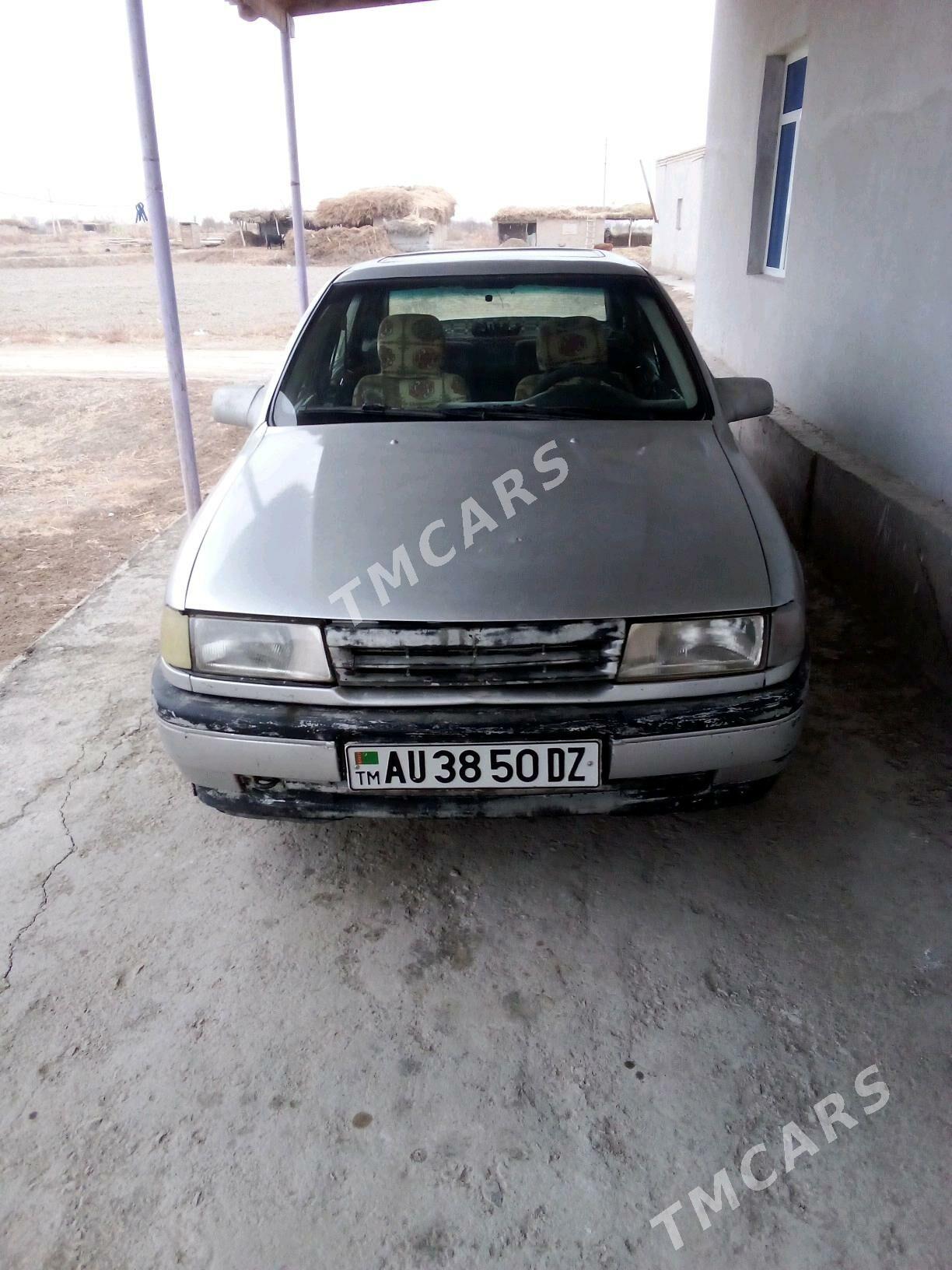 Opel Vectra 1992 - 25 000 TMT - Gubadag - img 3