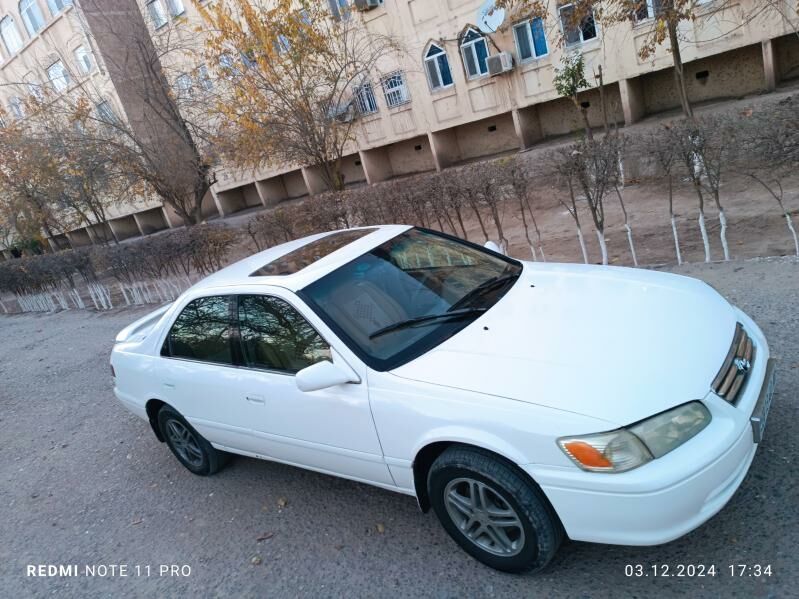 Toyota Camry 2001 - 105 000 TMT - Теджен - img 3